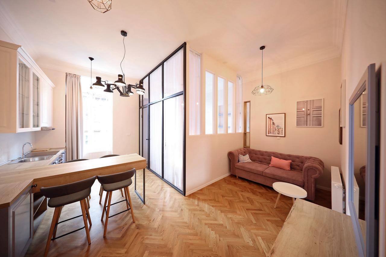 Central Apartments ザグレブ エクステリア 写真