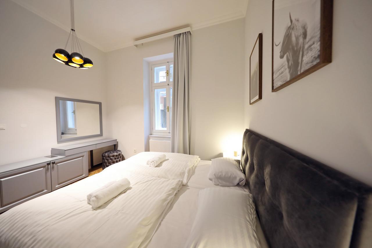 Central Apartments ザグレブ エクステリア 写真